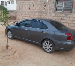 single listings 8 Toyota Avensis